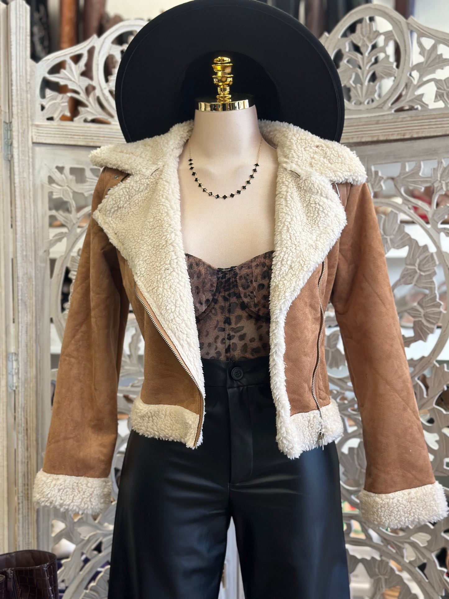 Brown Sherpa Suede Jacket- Slightly Stretchy, Estira Poco