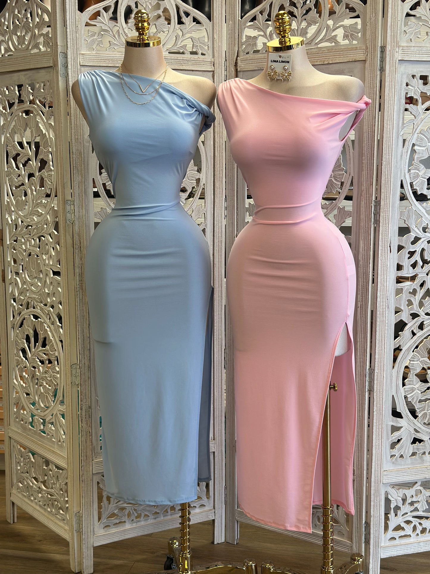 Asymmetrical Solid Slit Dress- Stretchy,Estira .. material delgado