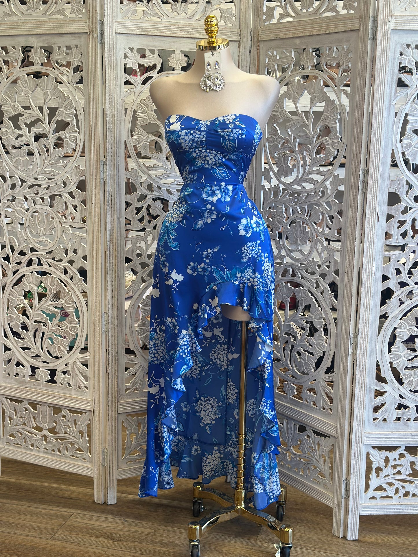 Ocean Blue Floral Ruffle Dress-No Estira, Not Stretchy