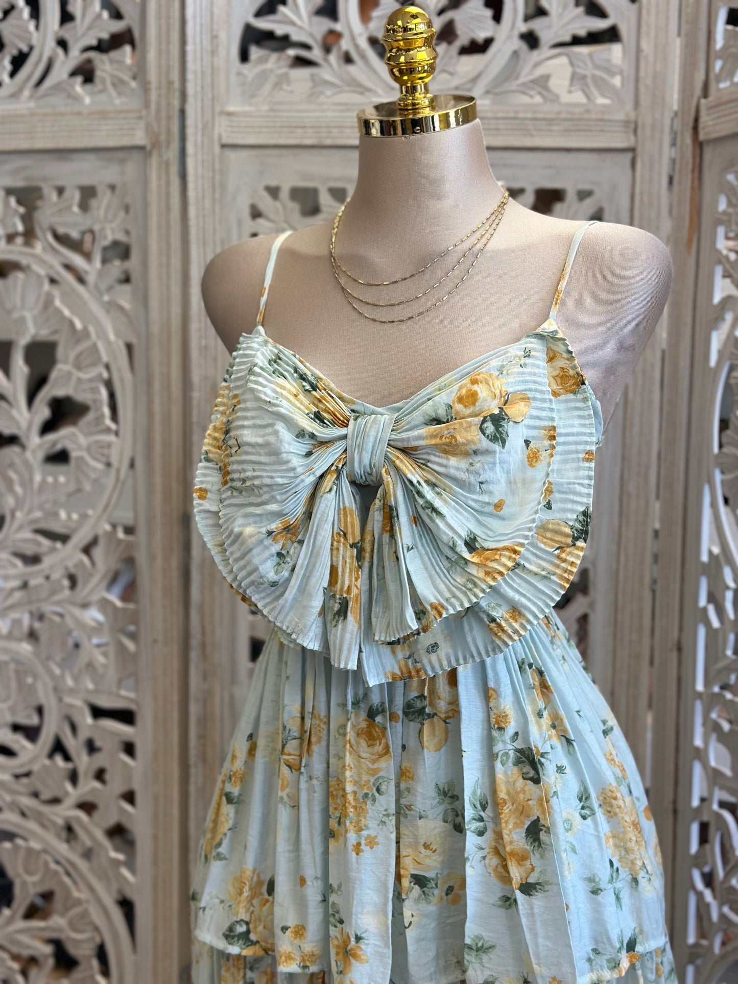 Floral Pleated Bow Dress - No Estira, Not Stretchy