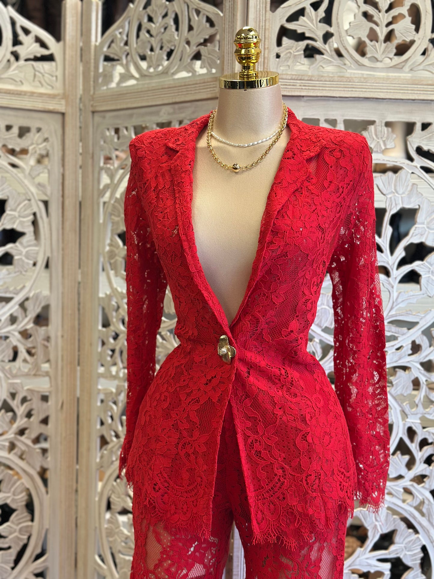 Lace Pantsuit Set - Estira Poco ,Slightly Stretchy