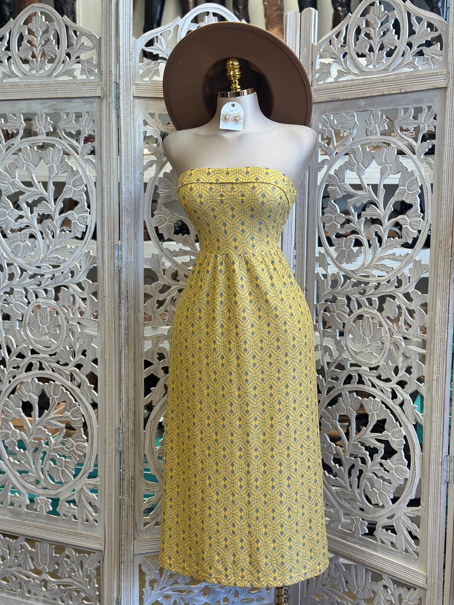 Folded Strapless Yellow Pattern Midi Dress-No Estira, Not Stretchy