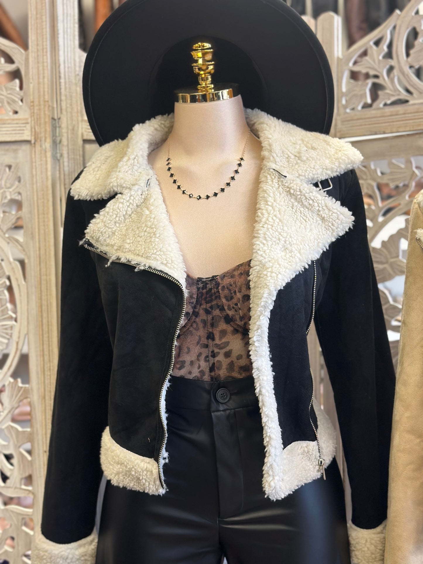Black Sherpa Suede Jacket- Slightly Stretchy, Estira Poco