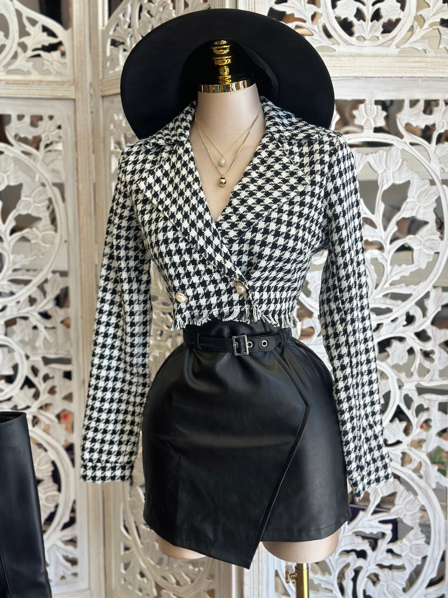 Houndstooth Cropped Blazer- Not Stretchy, No Estira