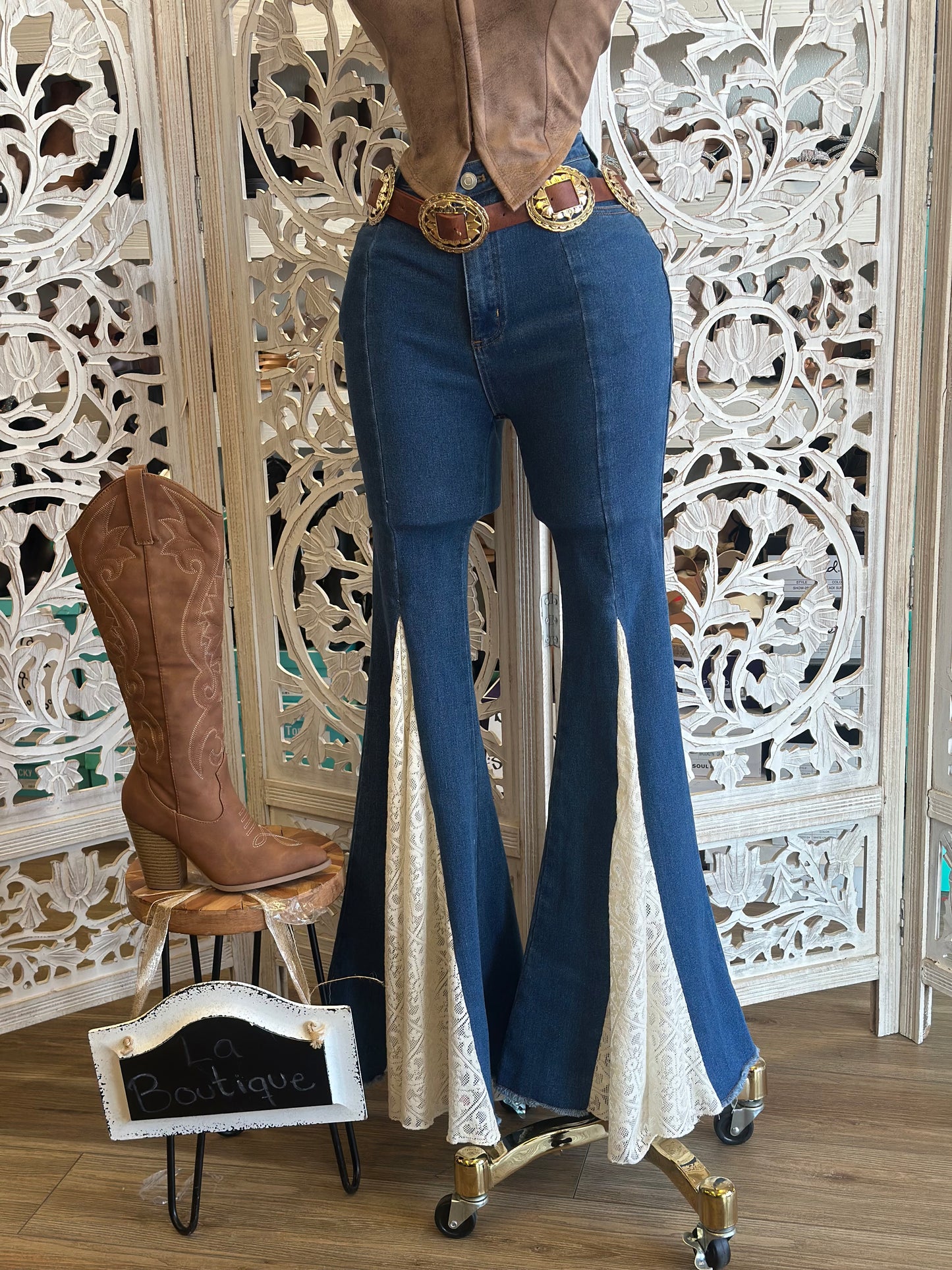 Lace Bell Bottom Jeans - Stretchy, Estira