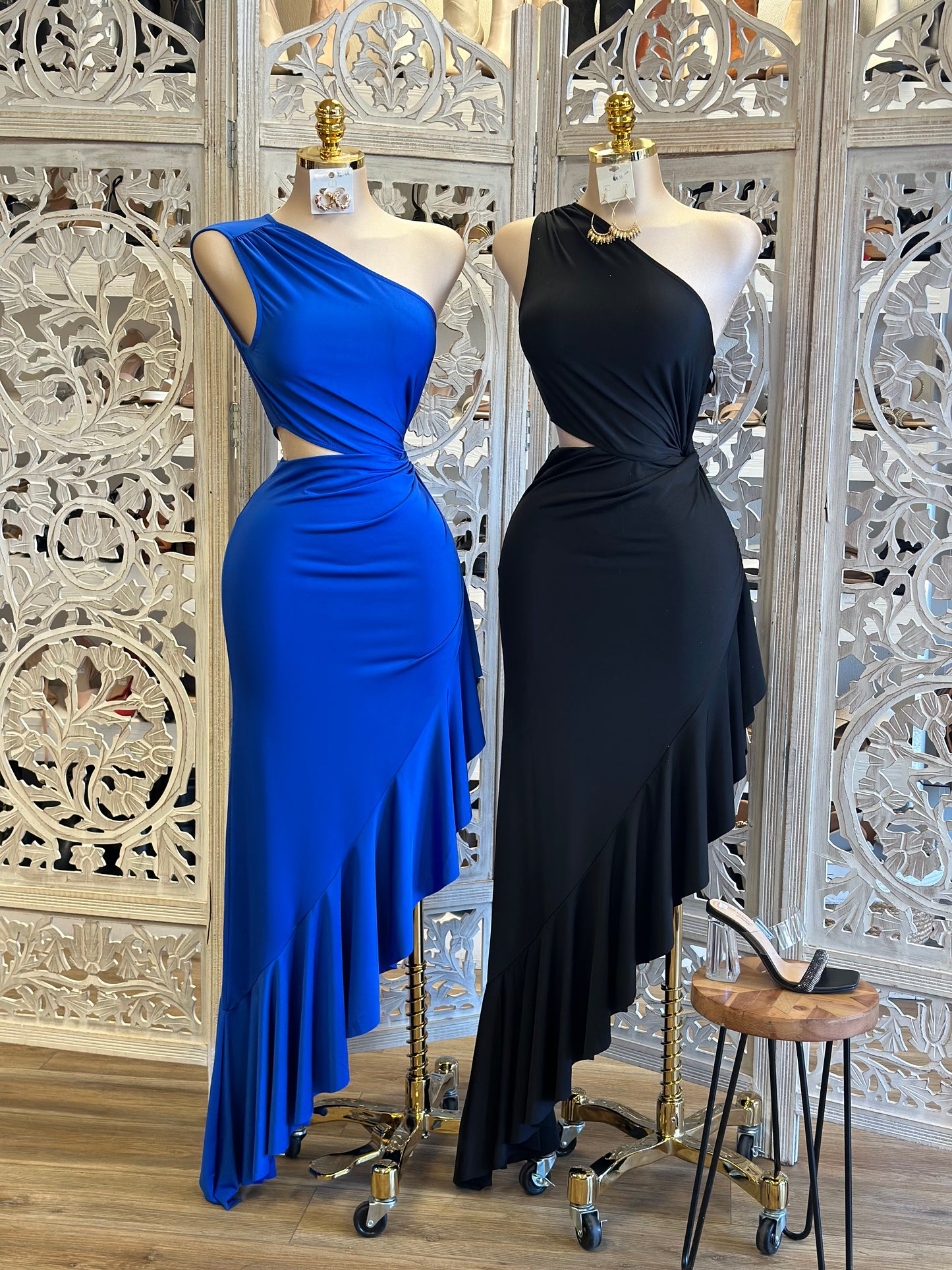 One Sleeve Cutout Midi Ruffled Dress-Estira, Stretchy