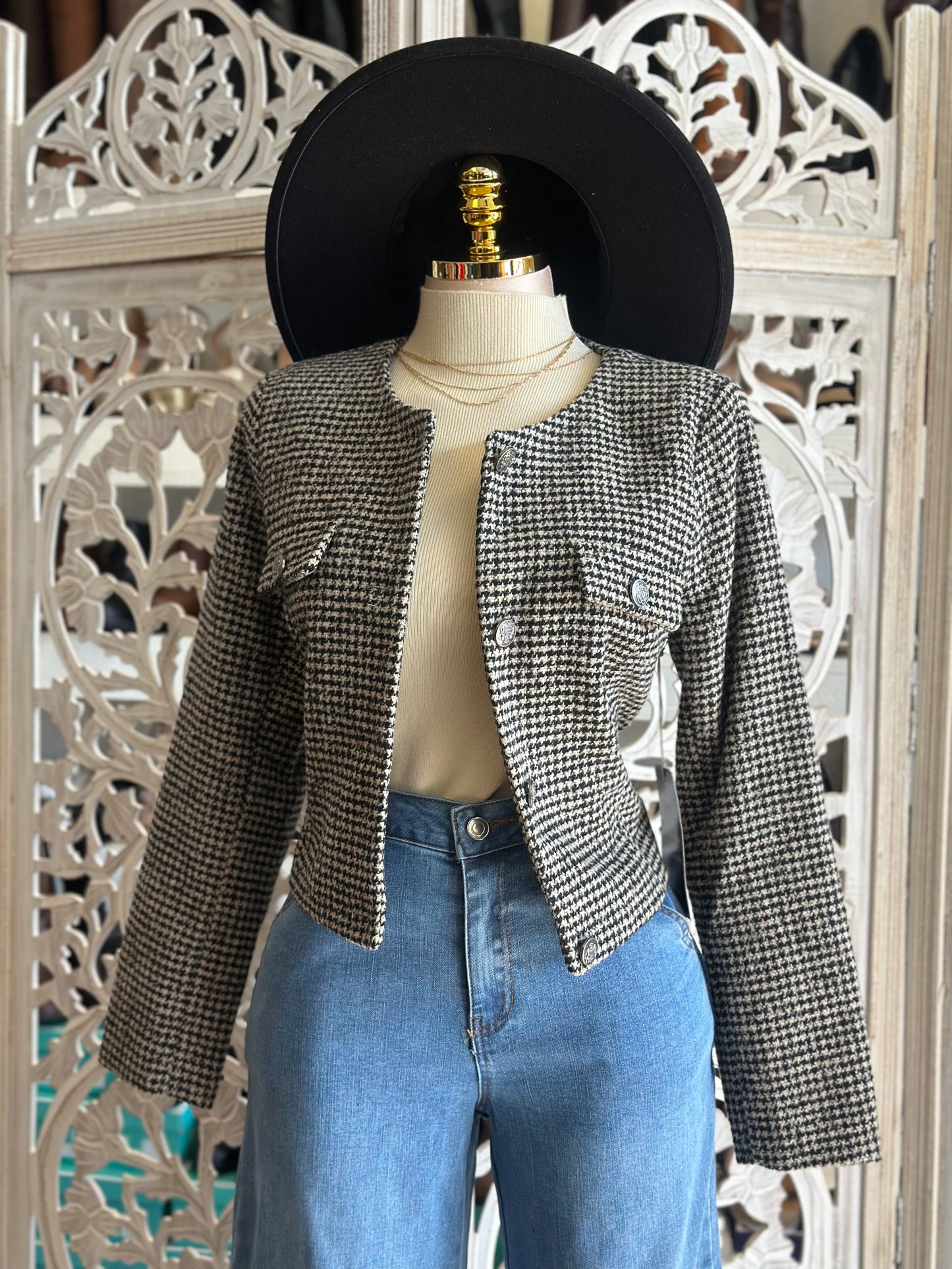 Houndstooth Brown and Black Pattern Blazer- No Estira, Not Stretchy