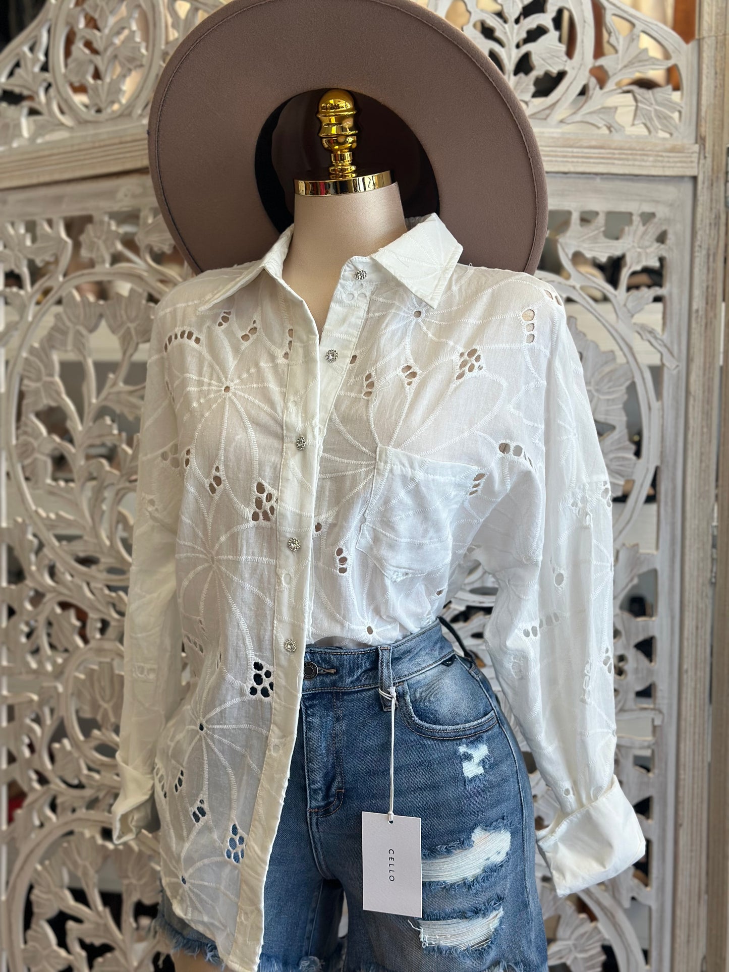 White Eyelet Blouse - Not Stretchy, No Estira