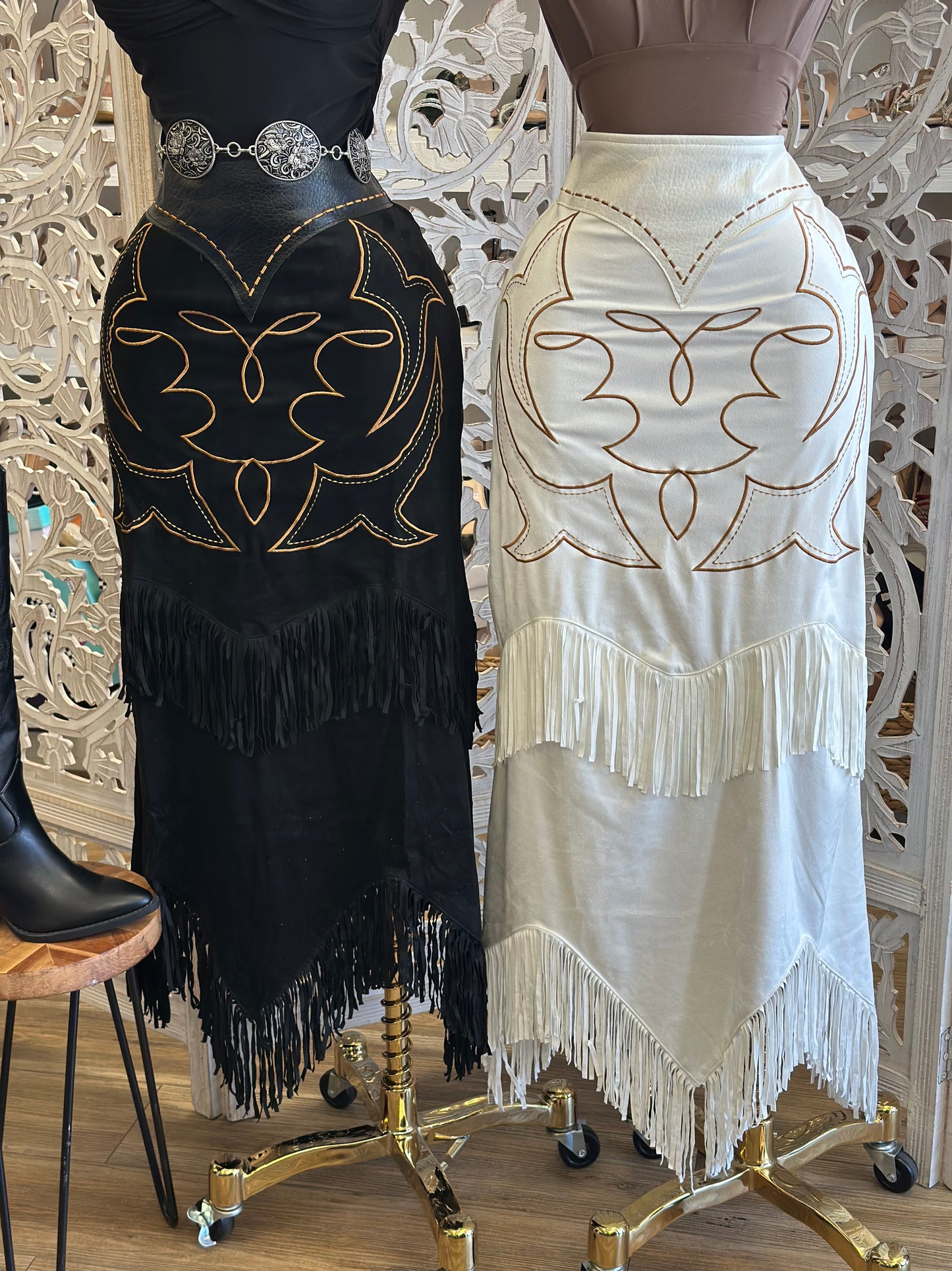 Western Embroidered Maxi Skirt-  Not Stretchy , No Estira