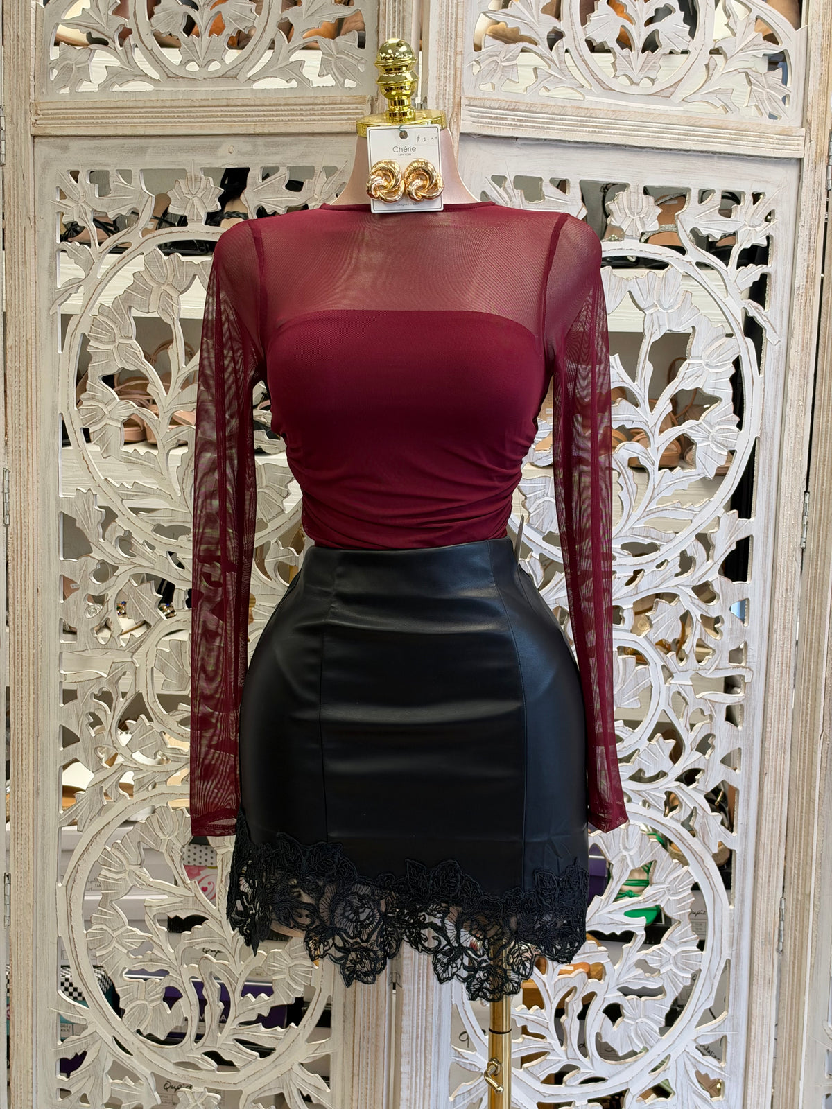 Noir Romance Mini Skirt- Stretchy, Estira