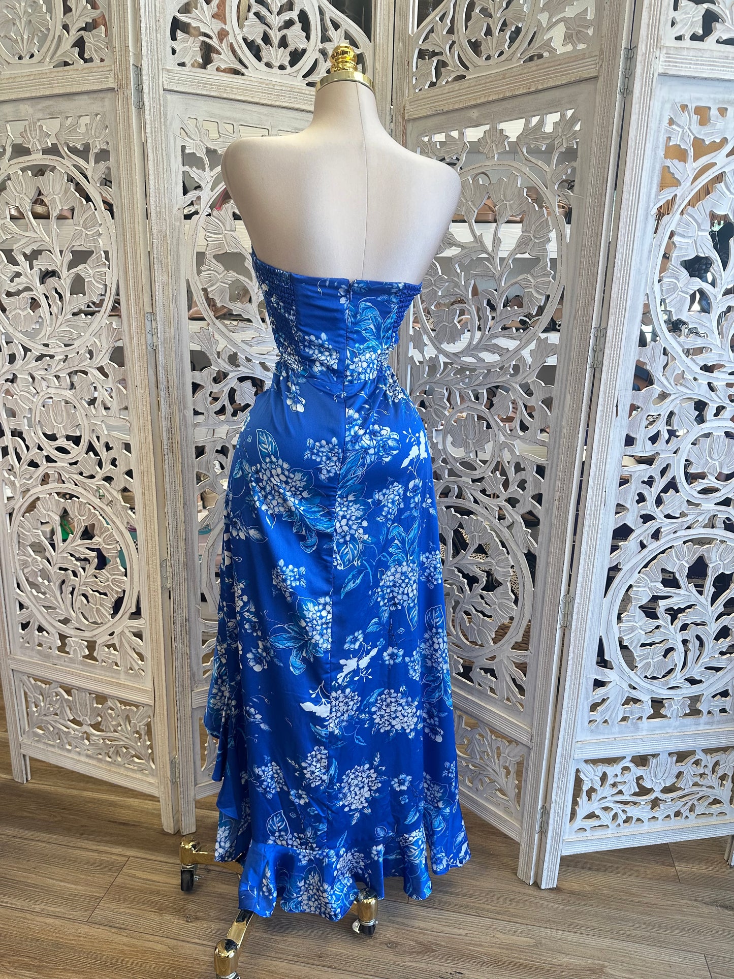 Ocean Blue Floral Ruffle Dress-No Estira, Not Stretchy