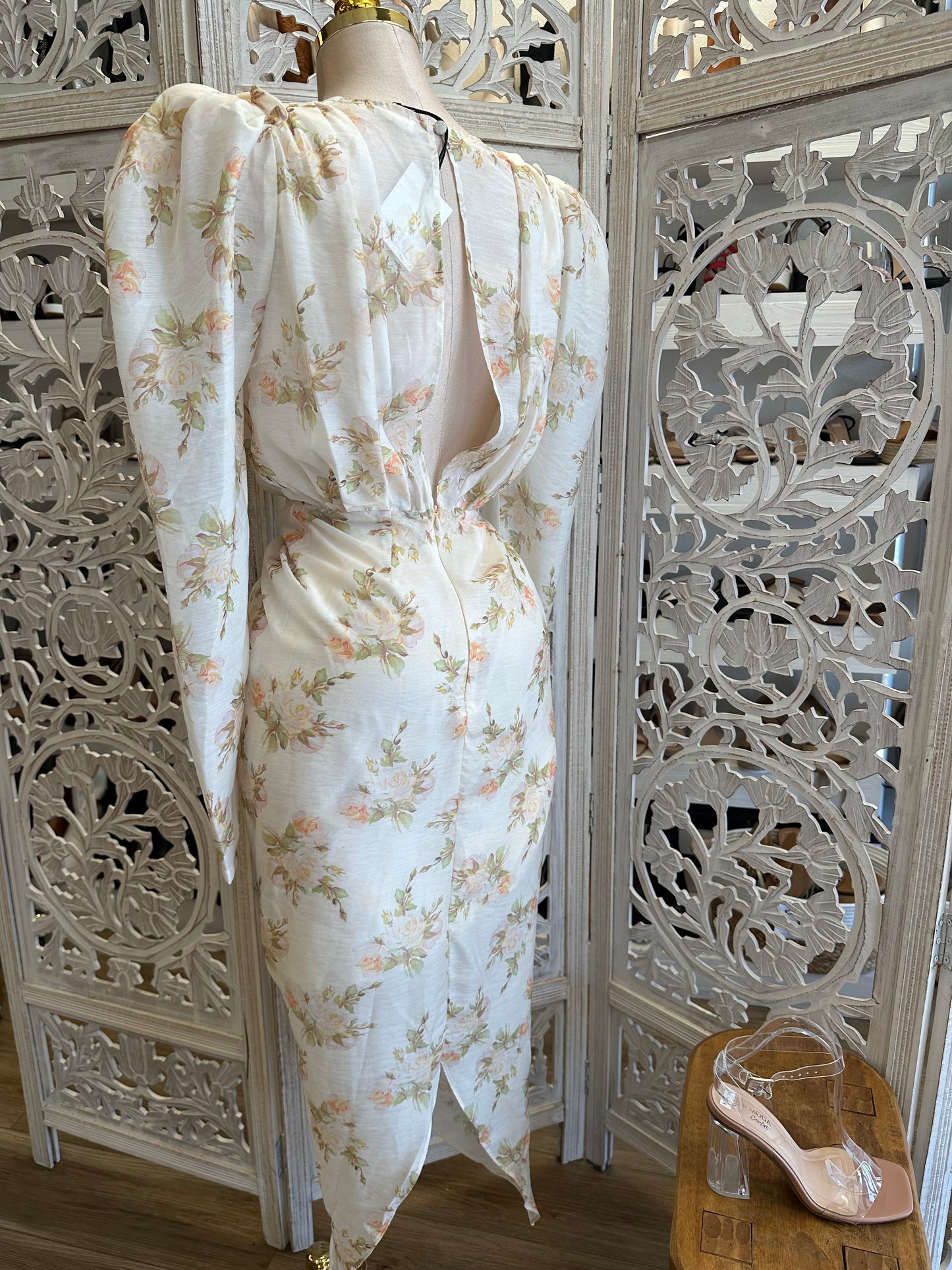 Puff Sleeve Pastel Floral Ruched Dress- Not Stretchy, No Estira