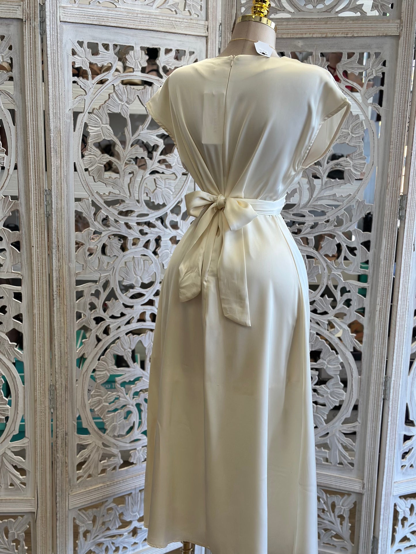 Ivory Satin Wrapped Midi Dress- Not Stretchy, No Estira