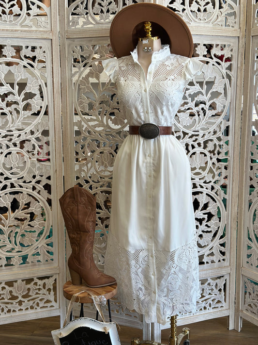 Button Up Lace Midi Dress- Not Stretchy, No Estira .. solo estira de la cintura