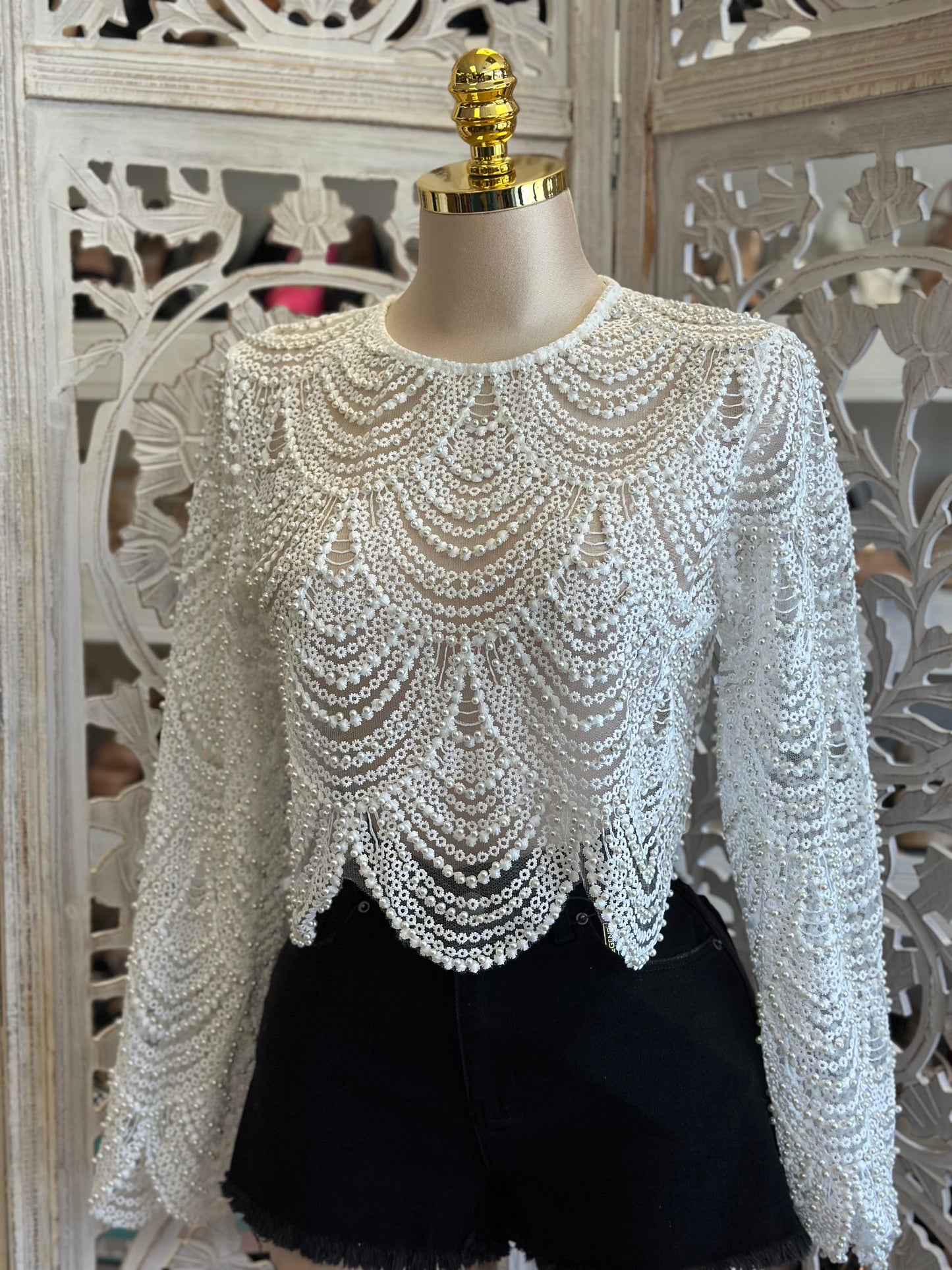 Pearl Embellished Blouse - No Estira , Not Stretchy