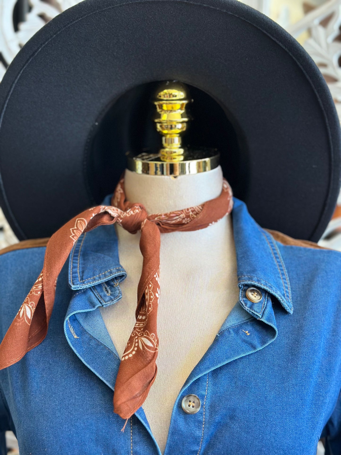 Brick Pattern Neck Scarf