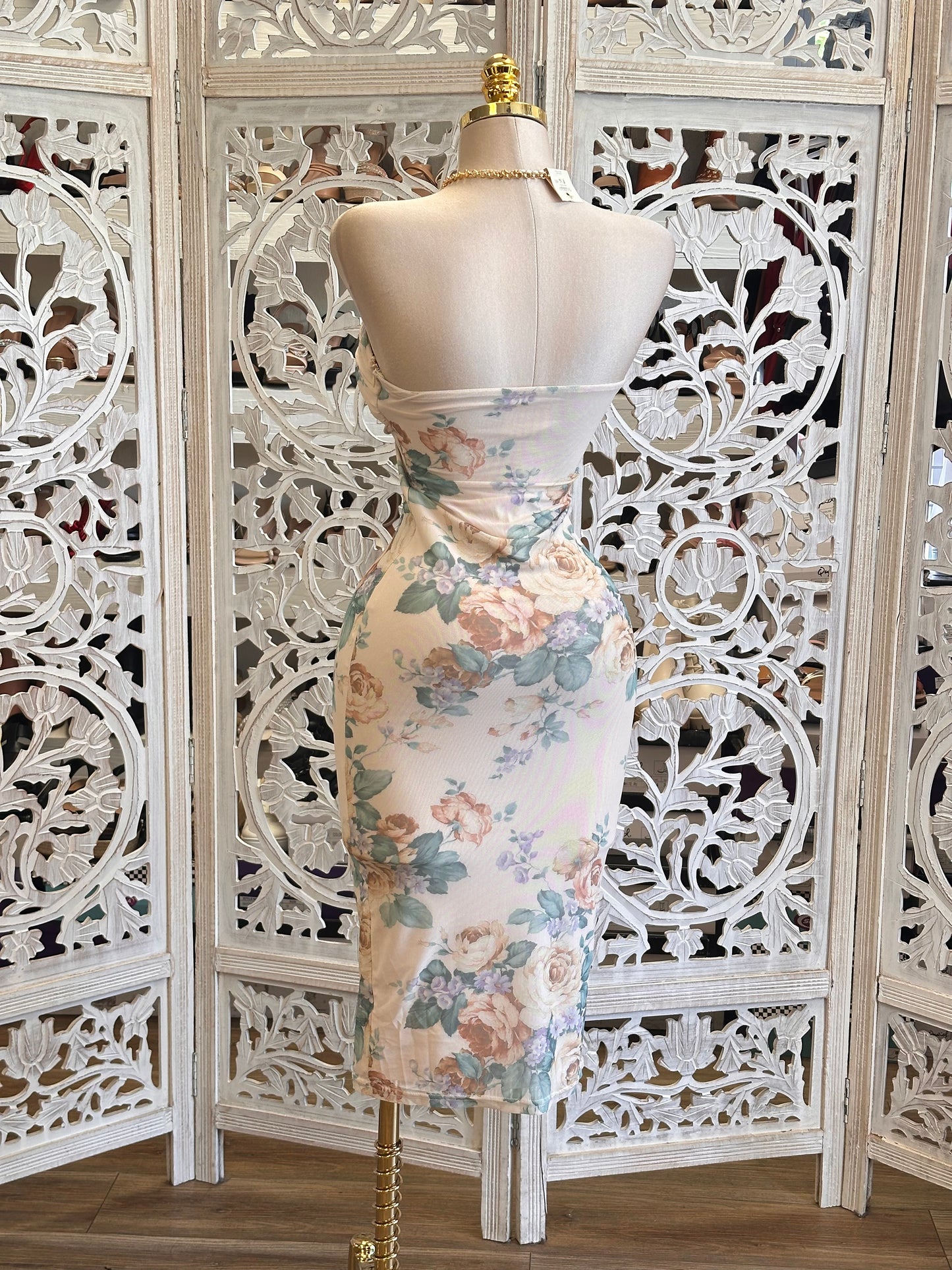 Light Floral Knotted Bodycon Dress-Estira, Stretchy