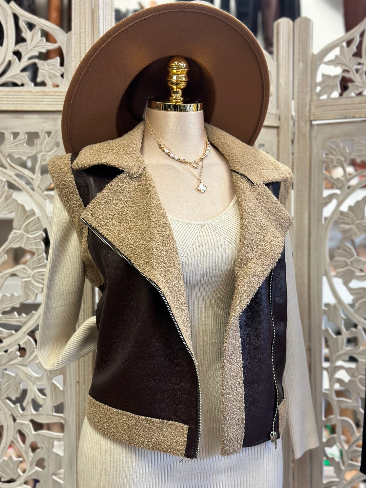 Sherpa Faux Leather Black Vest- Slightly Stretchy, Estira Poco