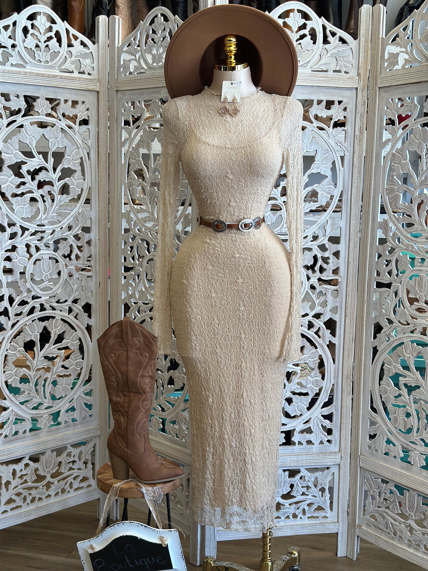 Lace Long Sleeve Beige Dress- Stretchy, Estira
