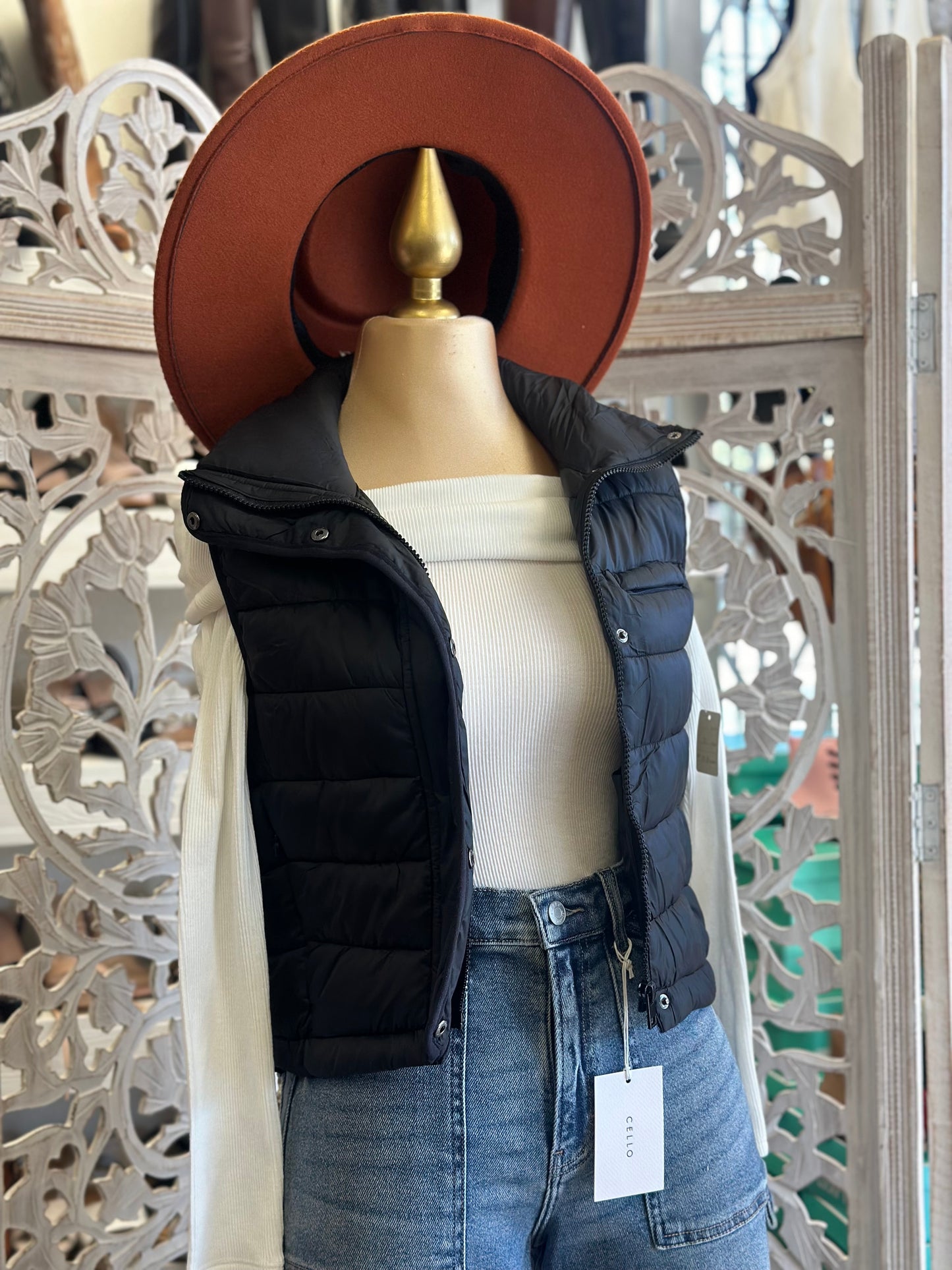 Black Cropped Zip Up Puffer Vest- Stretchy