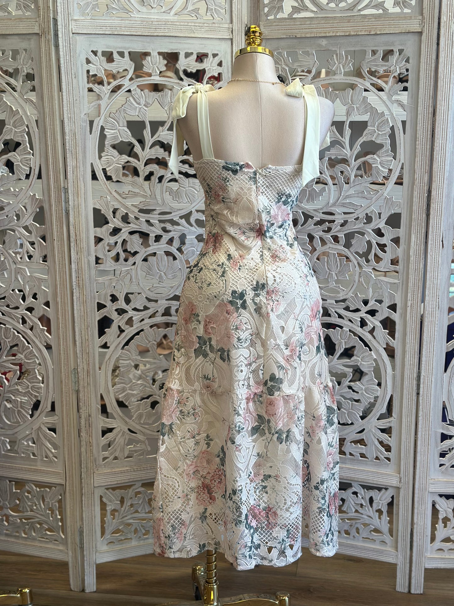 Ribbon Sleeve Floral Crochet Midi Dress- Not Stretchy ,No Estira