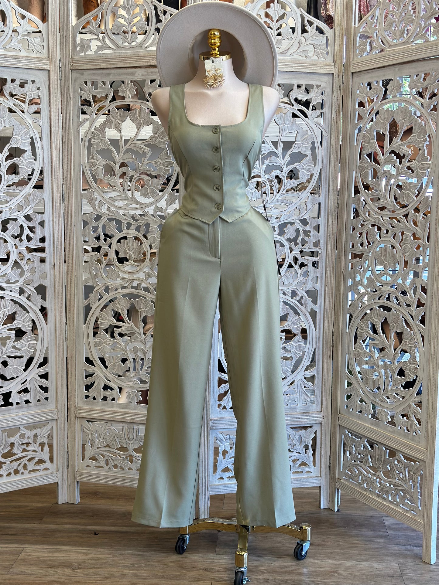 Sage Vest and Trouser Set - No Estira, Not Stretchy