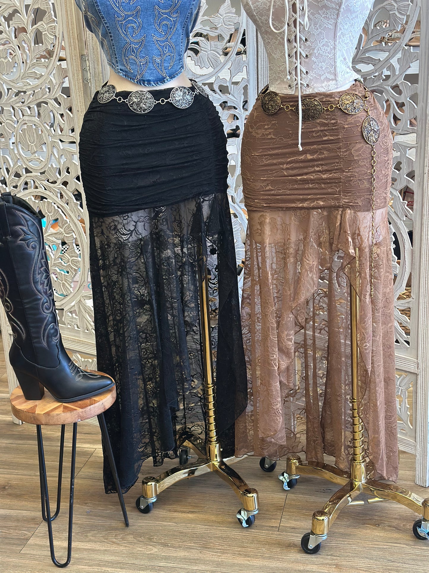 Lace Maxi Skirt-  Slightly Stretchy , Estira Poco