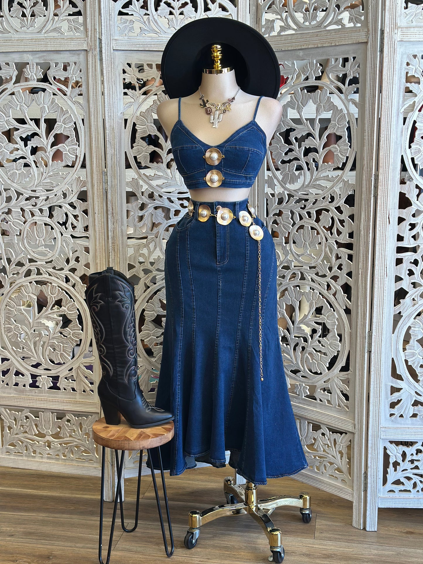 Jean Skirt Gold Pearl Set- Estira Poco , Slightly Stretchy