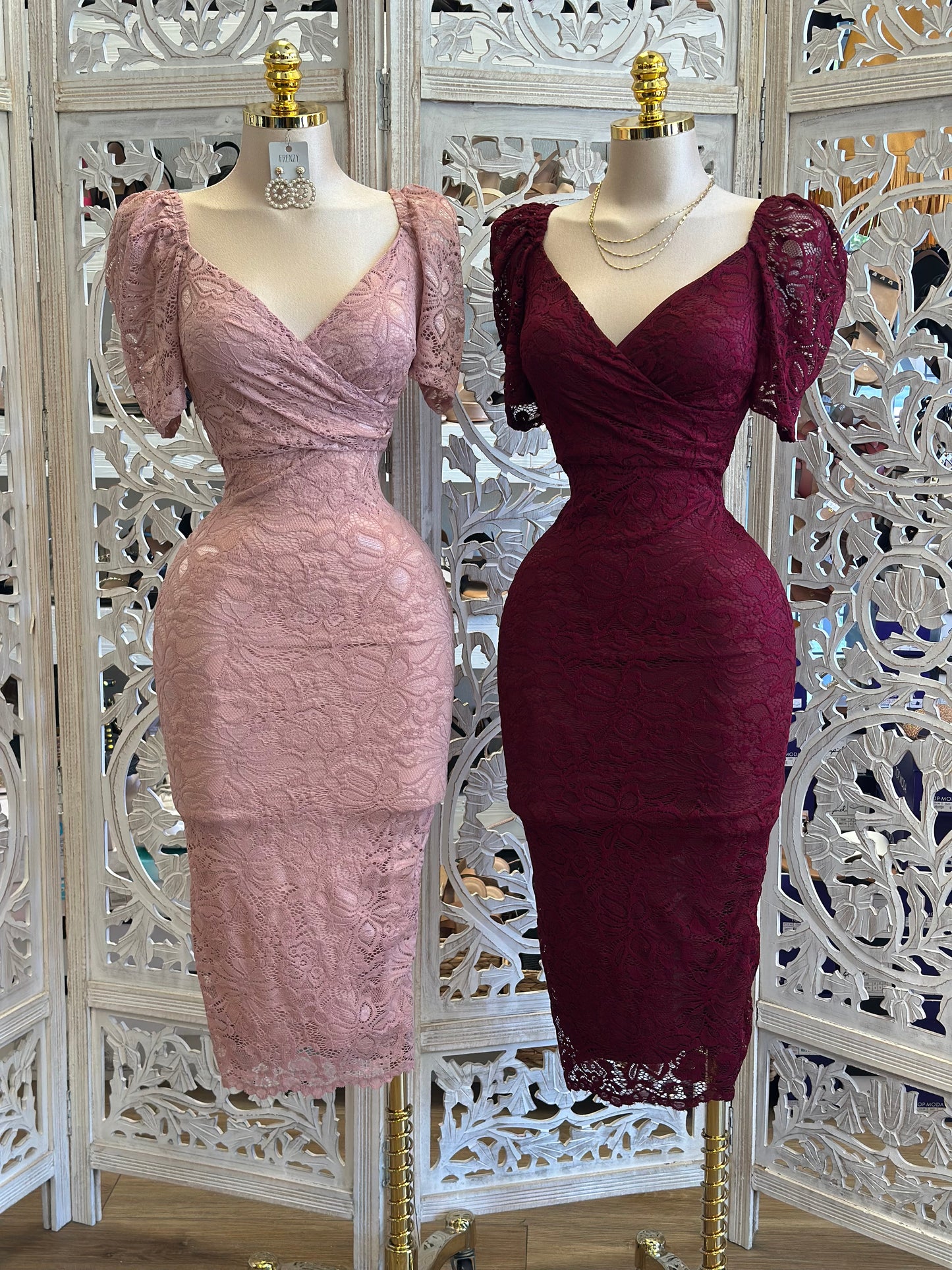Lace Wrapped Midi Bodycon Dress-Estira Poco ,Slightly Stretchy