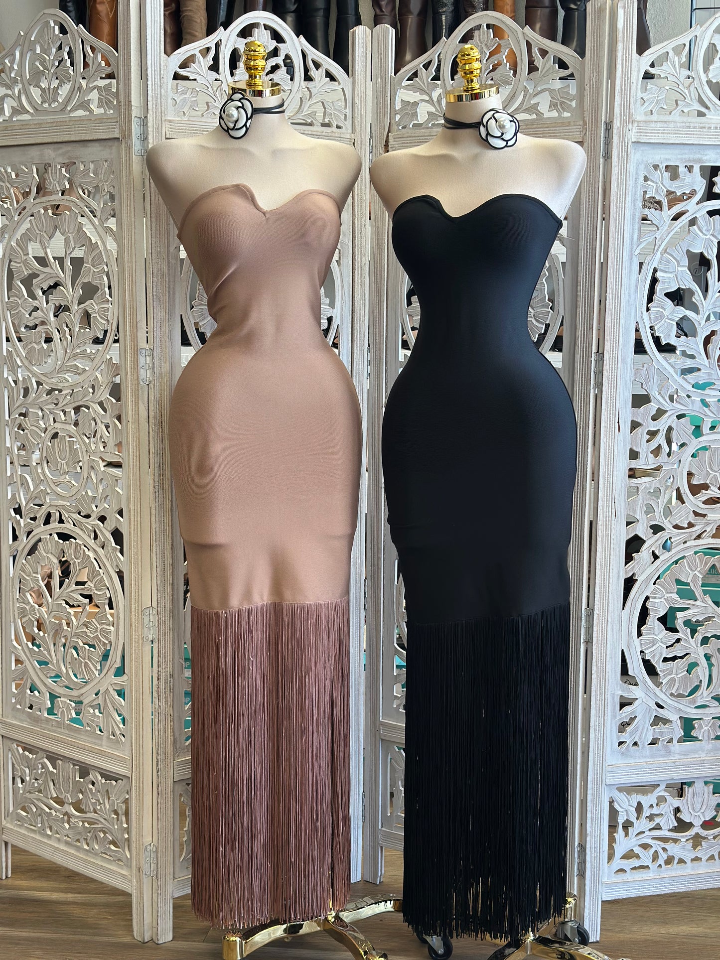 Heartline Long Fringe Dress-Estira Poco,Slightly Stretchy