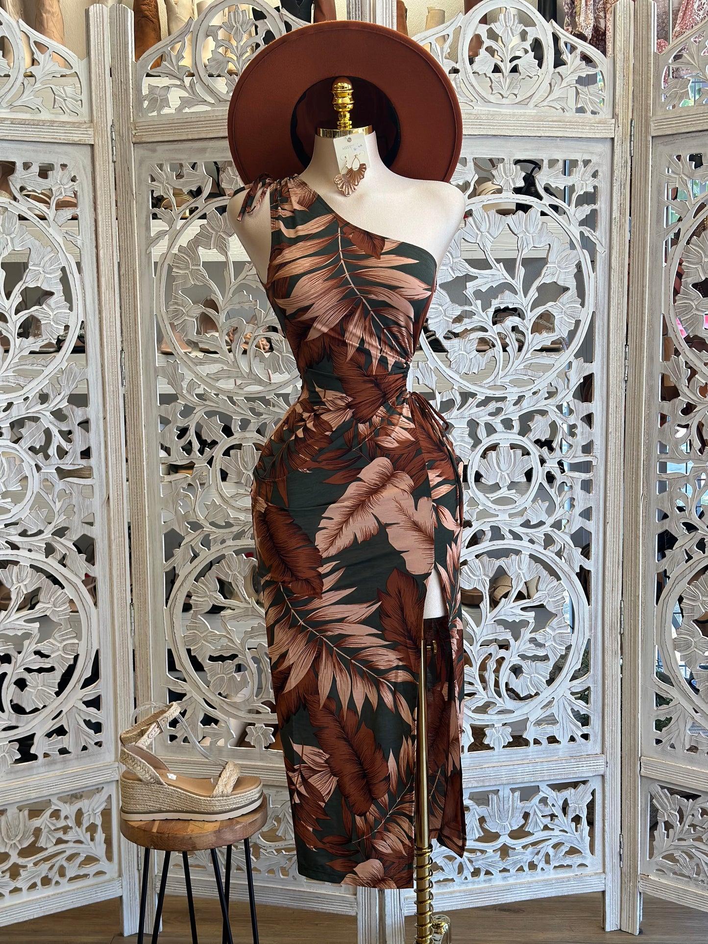 Dark Green Leaf Pattern Cutout Dress - Estira, Stretchy