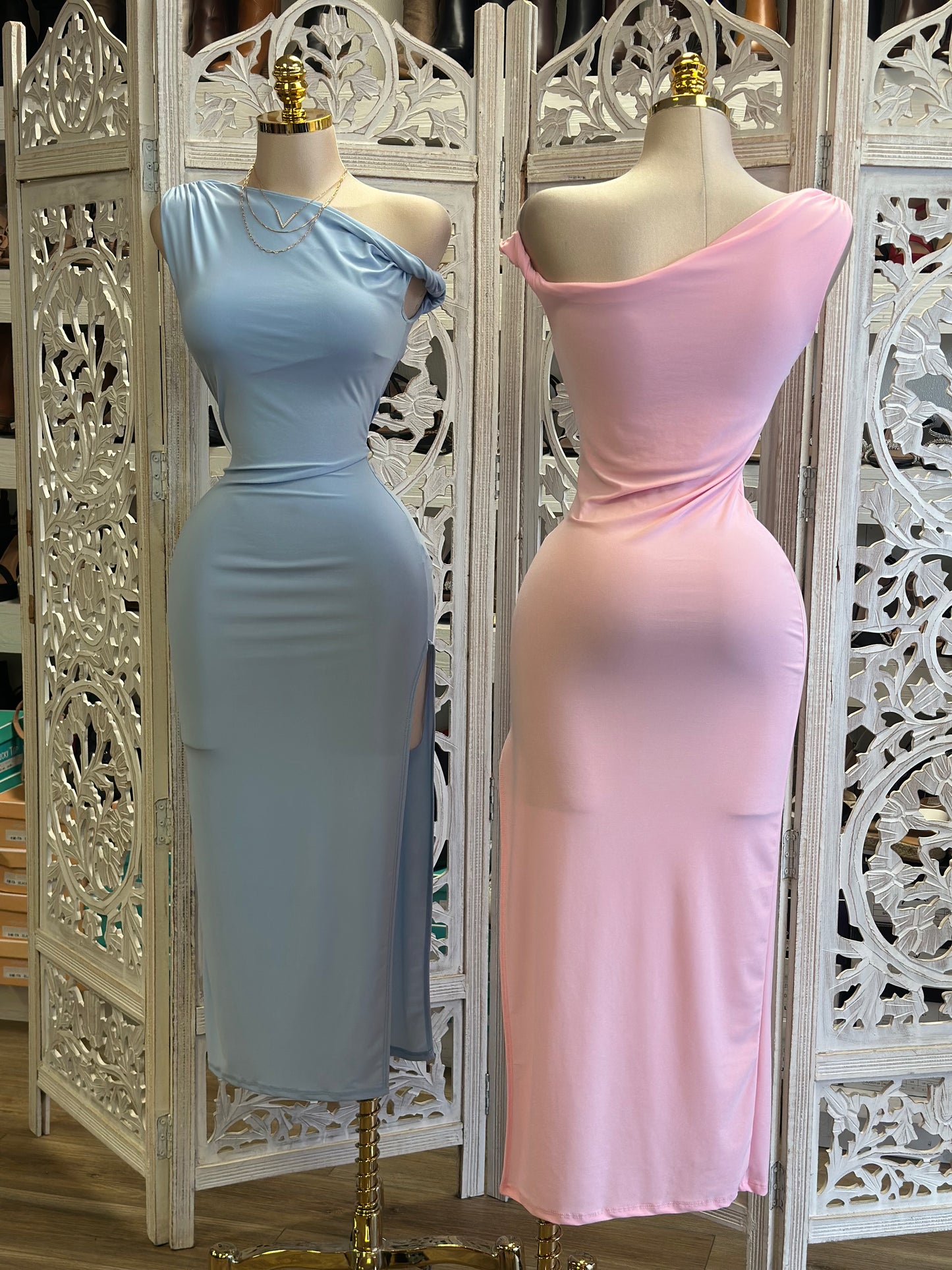 Asymmetrical Solid Slit Dress- Stretchy,Estira .. material delgado