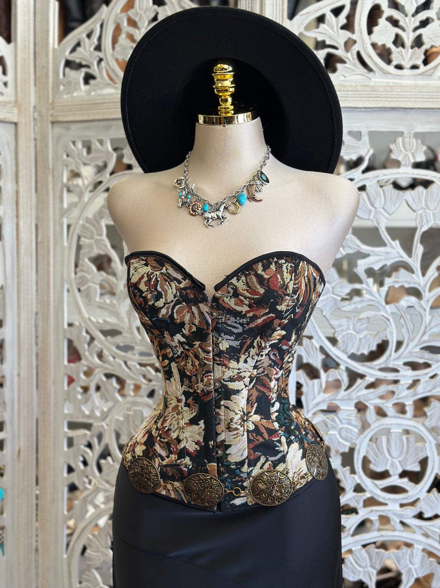 Heart Line Print Corset Top - No Estira, Not Stretchy