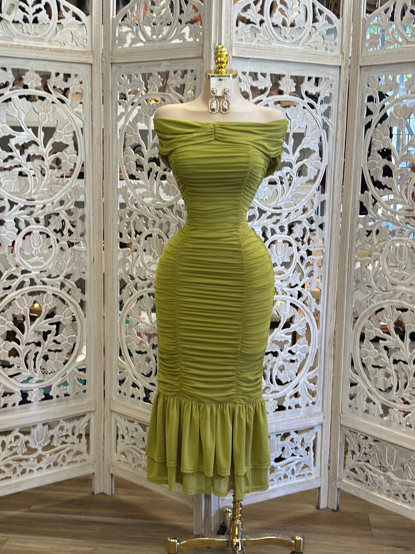 Mystic Green Ruched Midi Dress - Estira, Stretchy