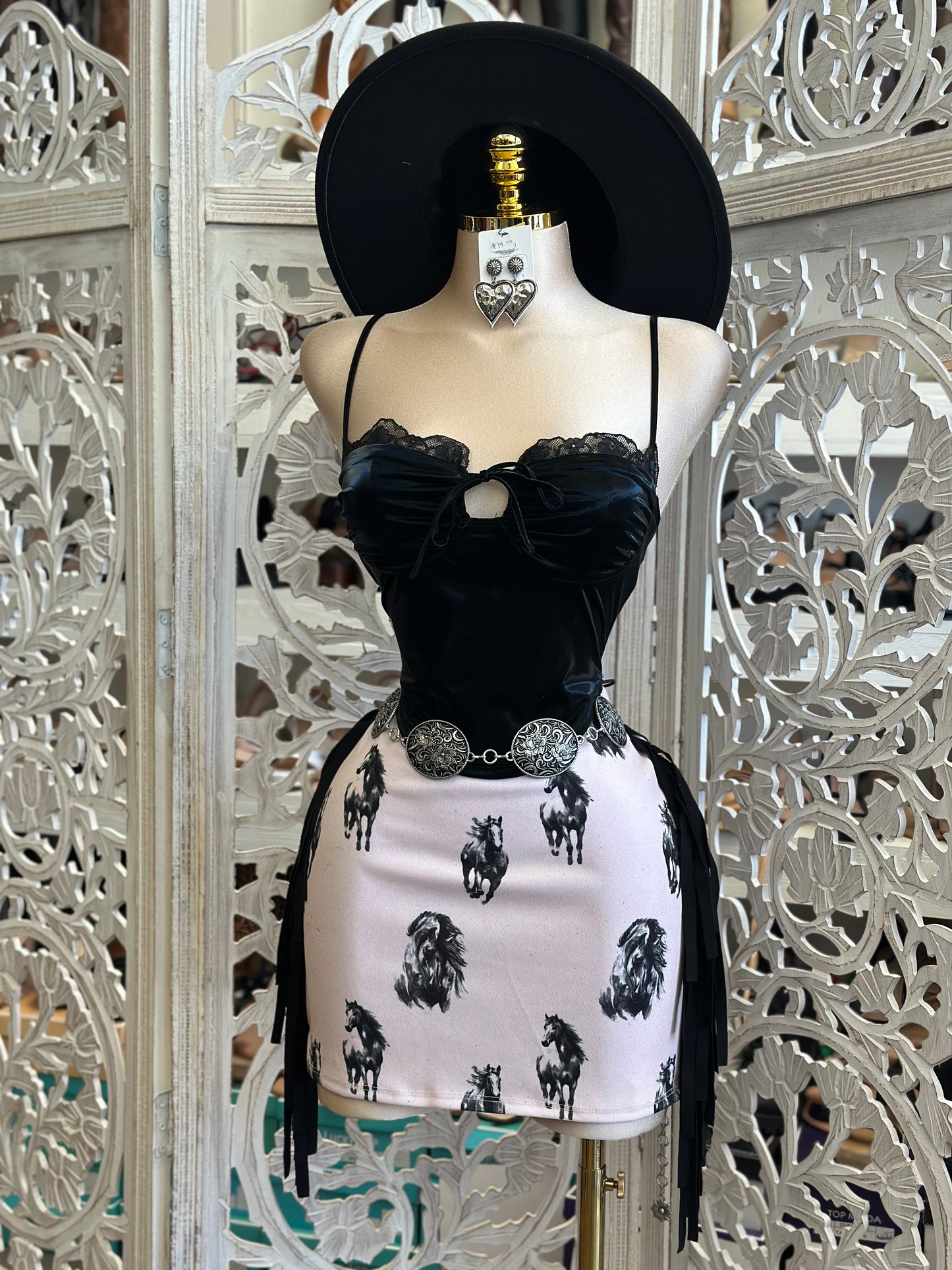 Horse Print Ruffle Mini Skirt-No Estira, Not Stretchy