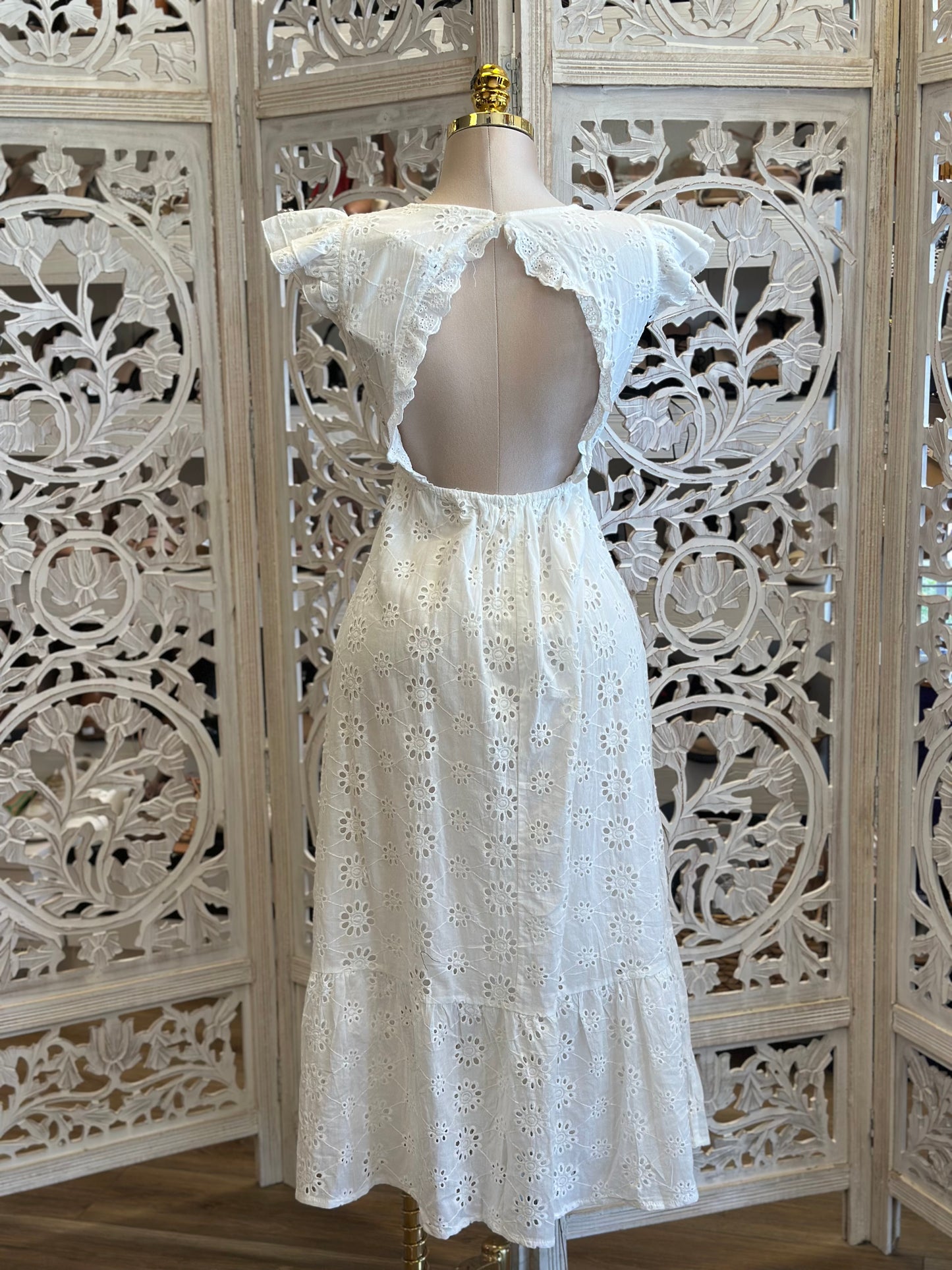 White Eyelet Open Back Midi Dress- Not Stretchy , No Estira
