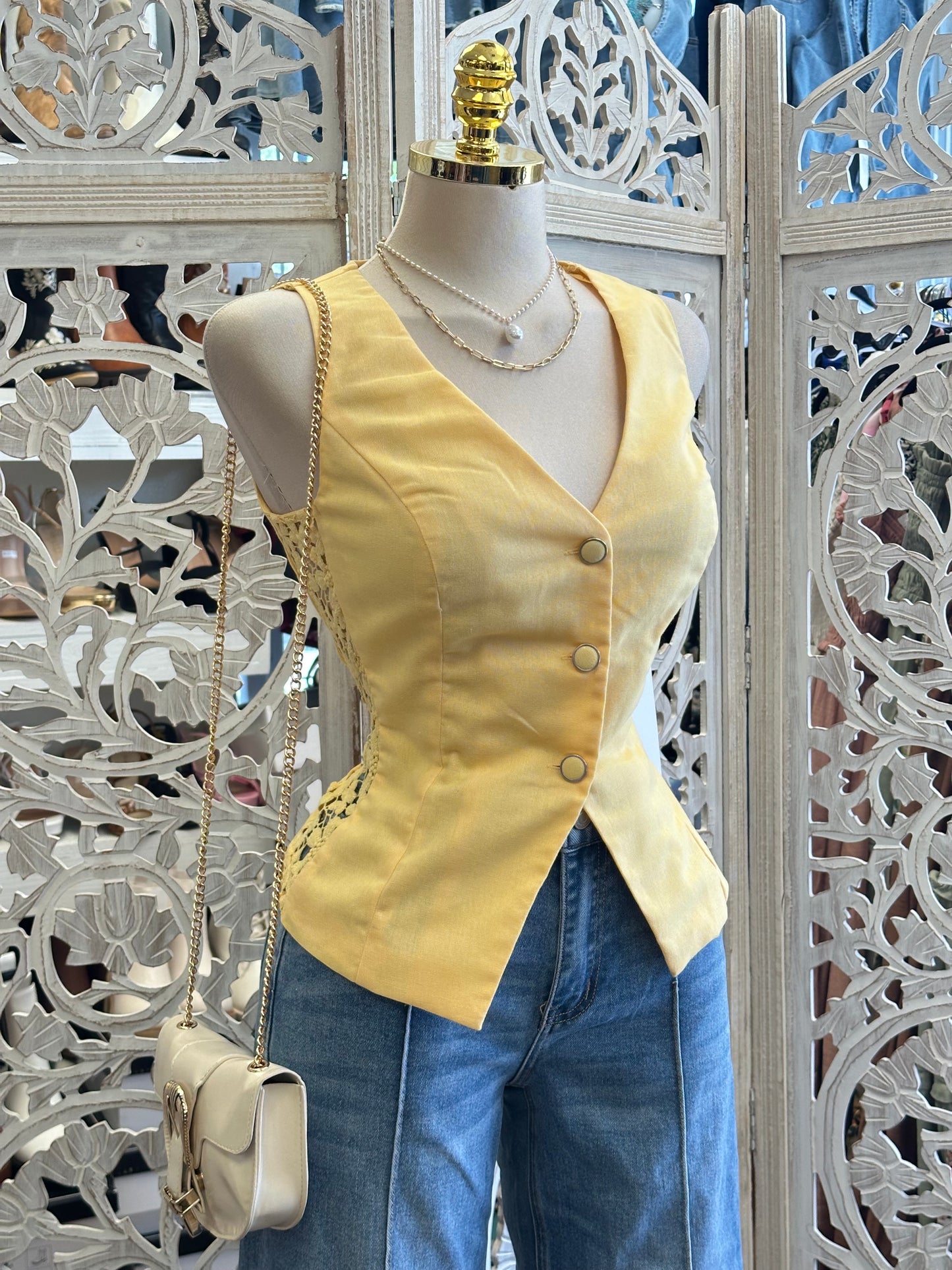 Button up Yellow Vest Top- Estira Poco, Slightly Stretchy