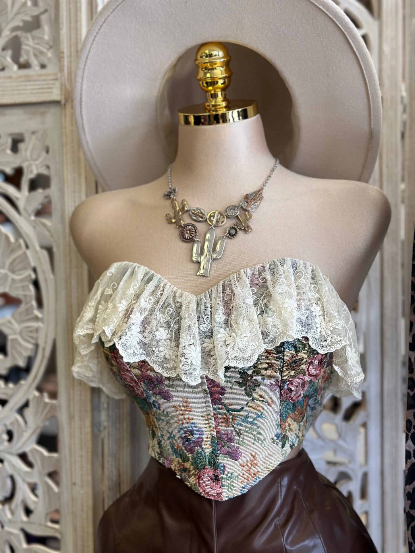 Lace Heartline Corset Top- Stretchy, Estira