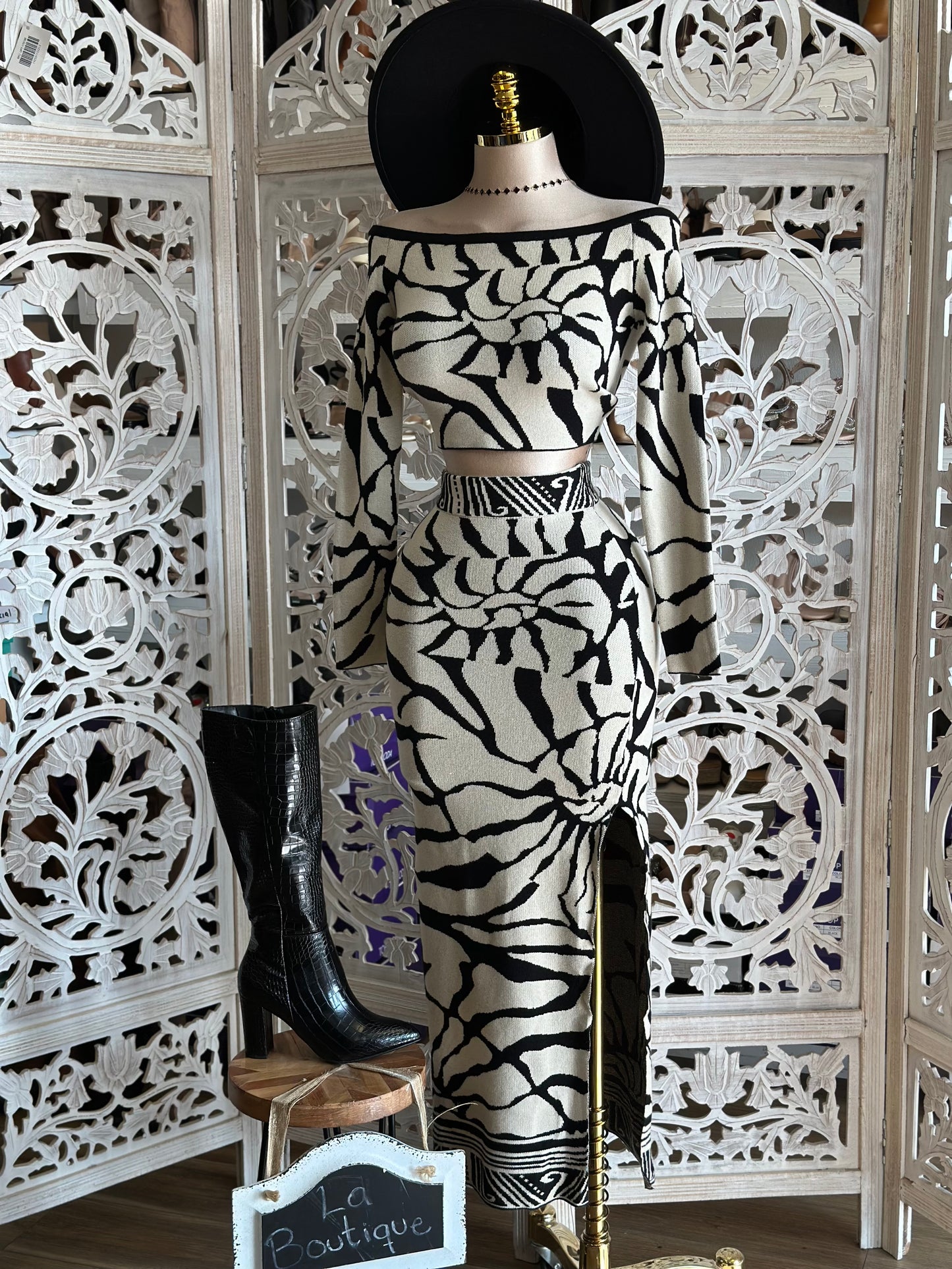 Floral Sweater Boatneck Set - Stretchy, Estira