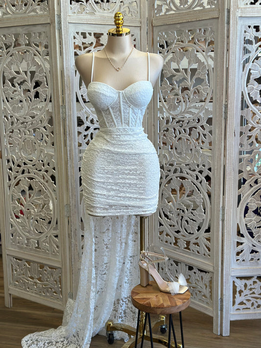 White Corset Lace Tailed Dress- Slightly Stretchy, Estira Poco