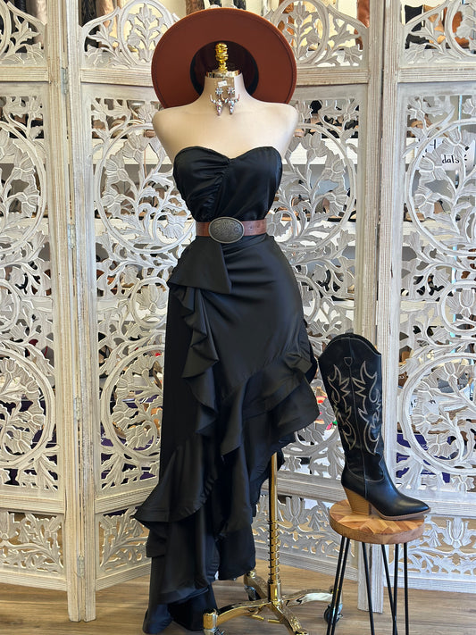 Black Heartlined High Low Dress- Not Stretchy, No Estira viene reducido