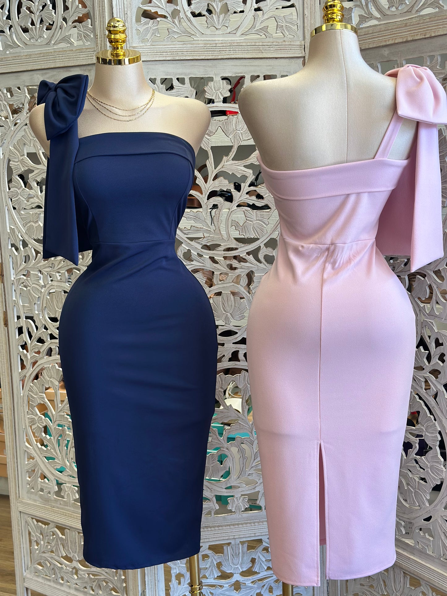 Bow Body Con Dress- Not Stretchy ,No Estira