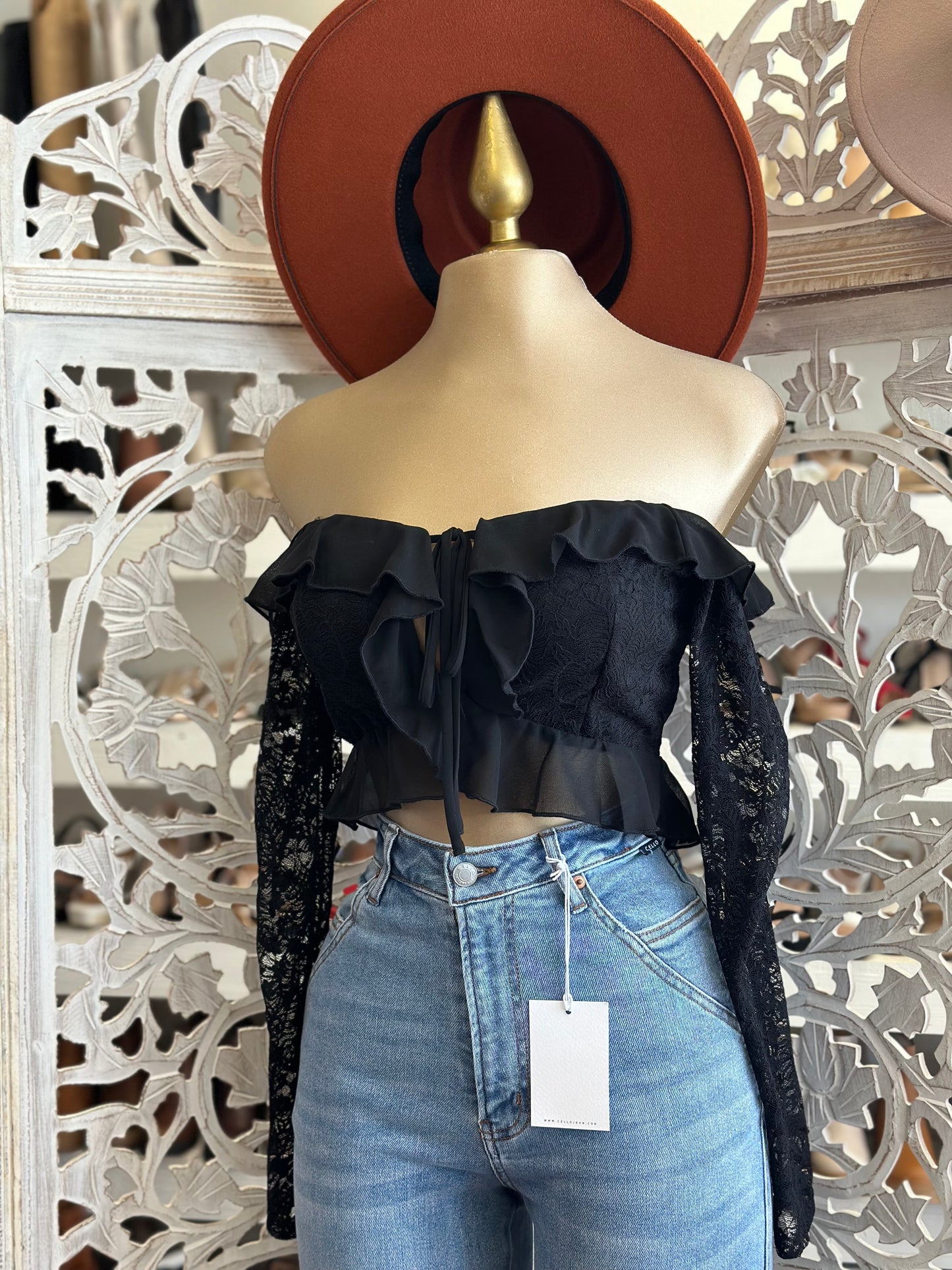 Lace Tie Off Shoulder Cropped Ruffled Blouse