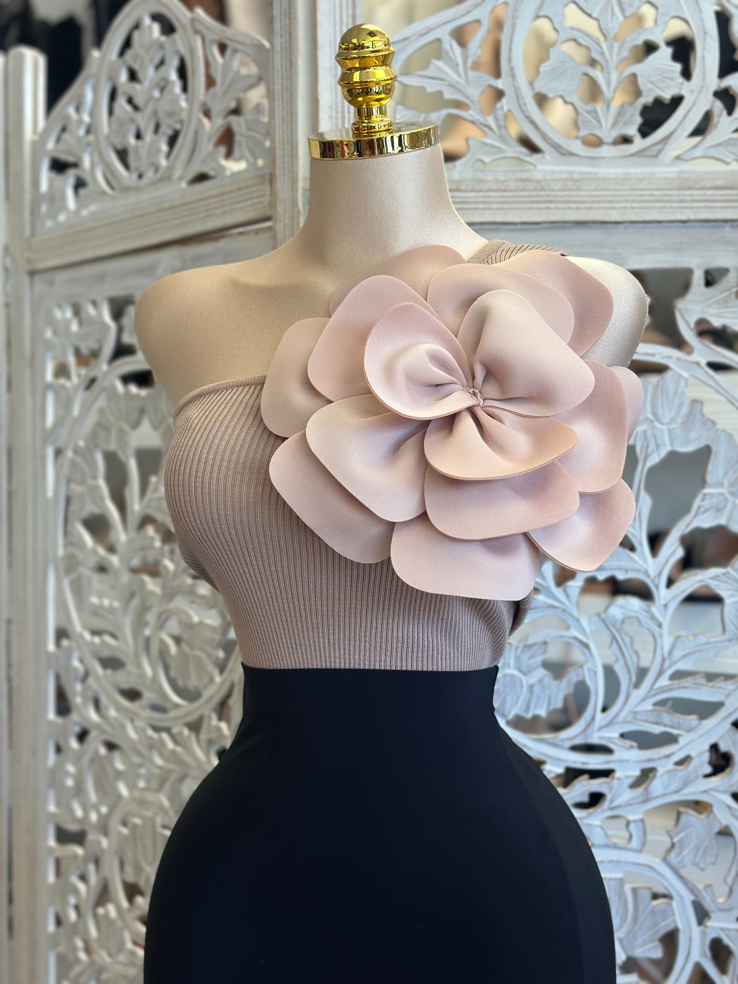 Beige Enlarged Flower Ribbed Blouse - Stretchy, Estira