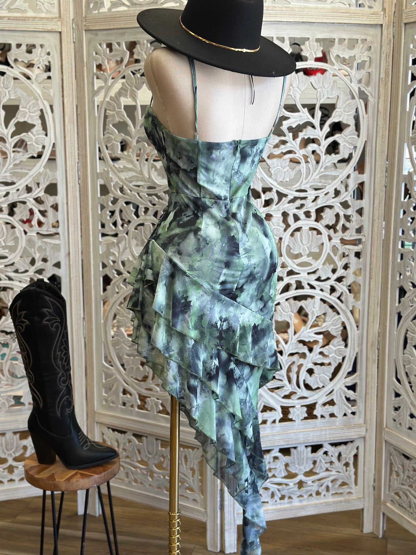 Green Printed Ruffled Midi Dress-Estira, Stretchy .. reducido