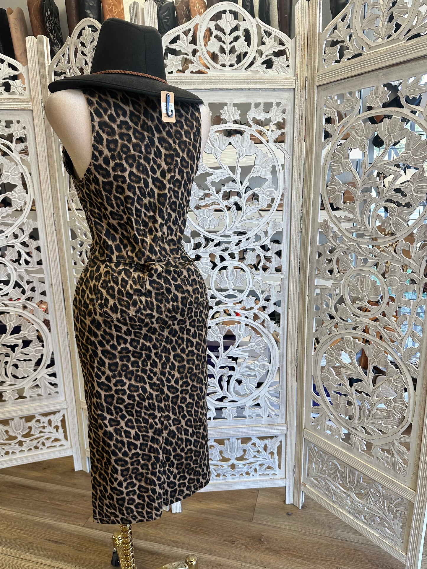 Imprinted Cheetah Vest Set- Stretchy, Estira