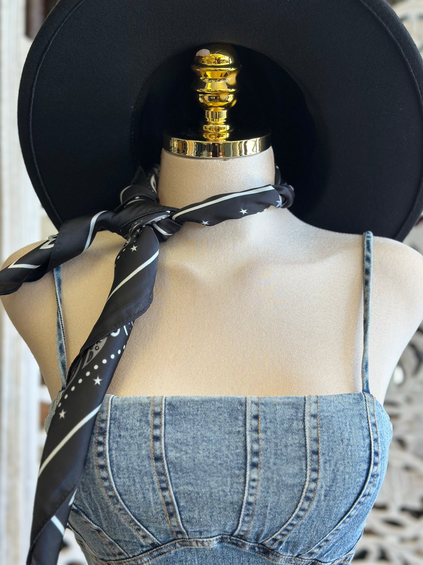 Black Pattern Neck Scarf