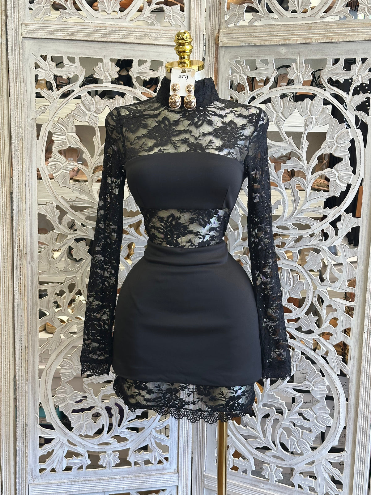 Madeleine Lace Dress- Estira, Stretchy
