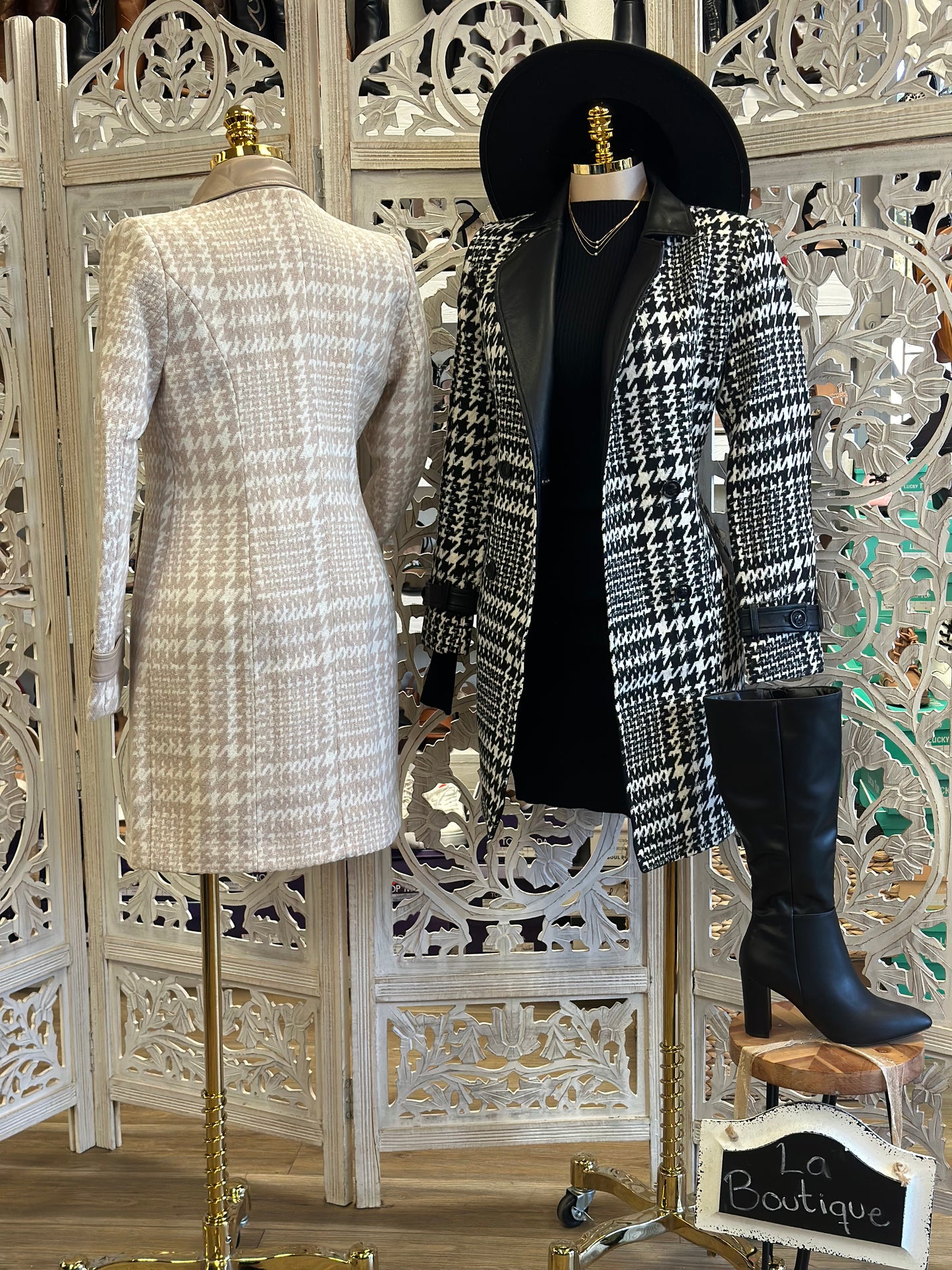 Houndstooth Leather Lines Coat- Not Stretchy, No Estira pero viene a su talla