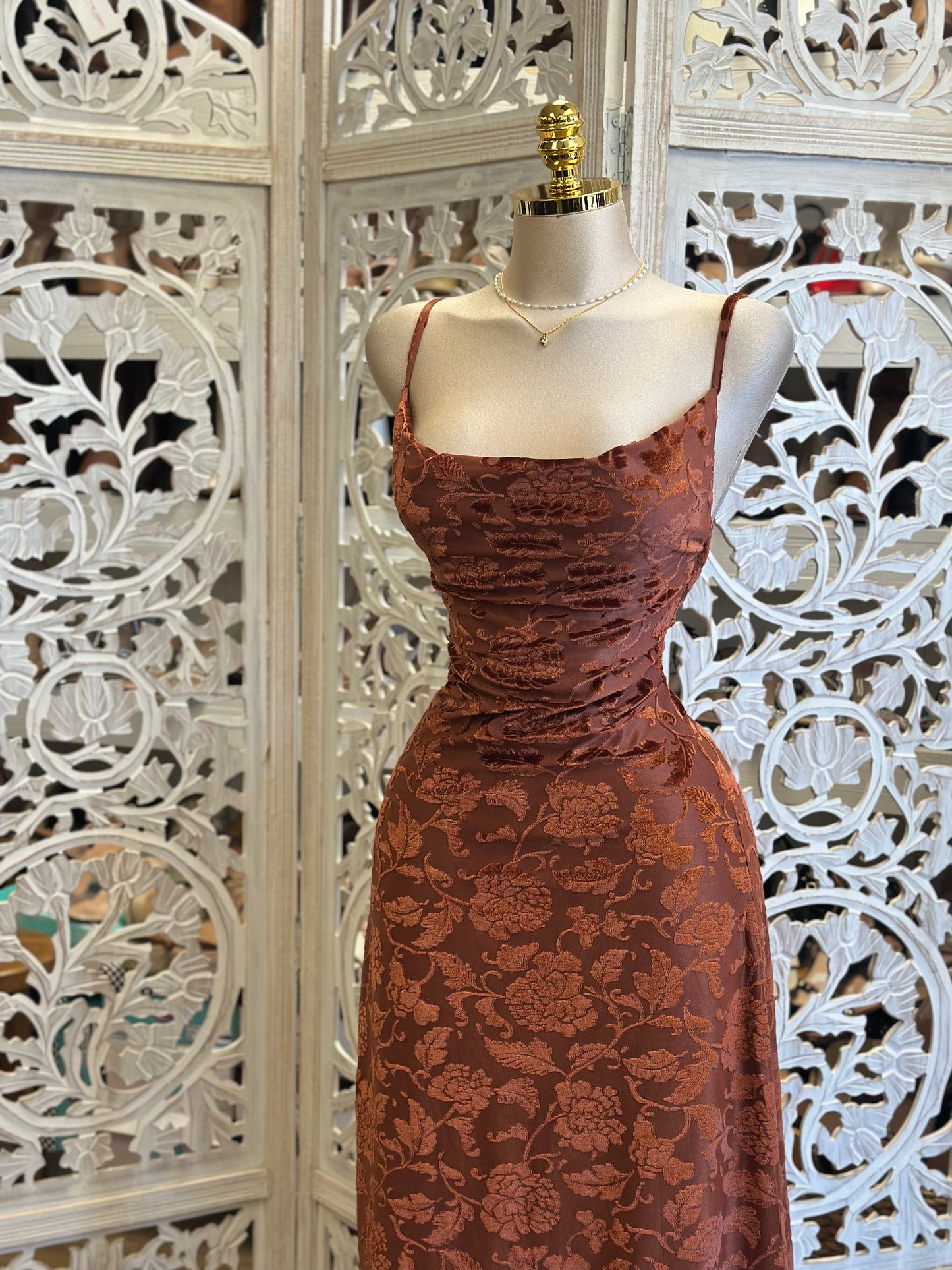 Velvet Floral Brick Flowy Dress- Not Stretchy,No Estira